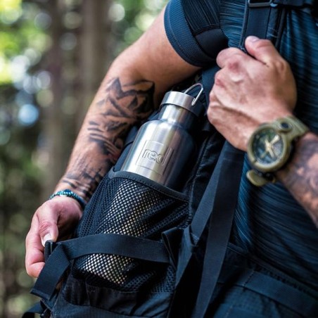 Red paddle thermos