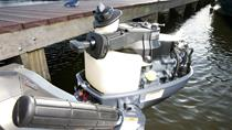 Réservoir de carburant intégré avec dispositif de basculement pour réservoir externe 